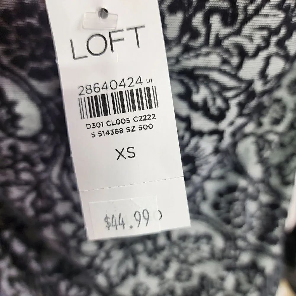Loft xs top nwt R11 - Picture 2 of 5